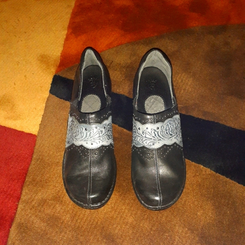 Ariat Clogs size 11B